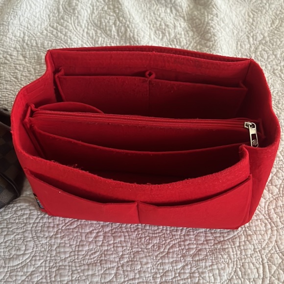 Authentic Louis Vuitton Reggia Damier Ebene - Picture 5 of 10